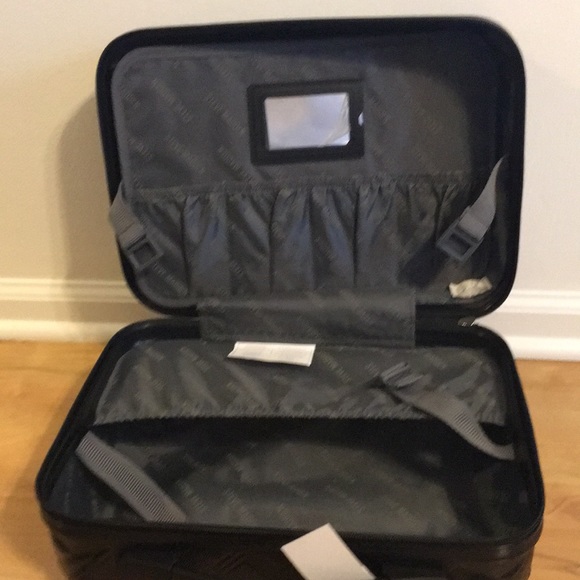 NWT Steve Madden Karisma Cosmetic Case - Picture 10 of 13